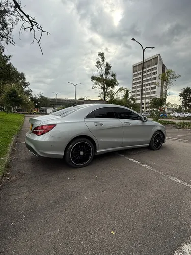 Mercedes-Benz Clase CLA 1.6 Essential