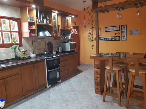 Imagen 5 de 17 de Venta De Hermosa Casa De 3 Dormitorios C/cochera, Pileta Y Quincho En Cosquín