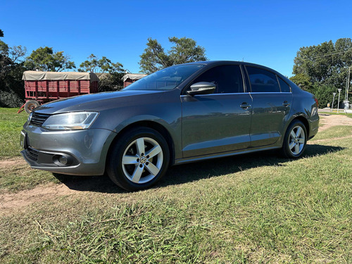 Volkswagen Vento 2.5 Luxury 170cv