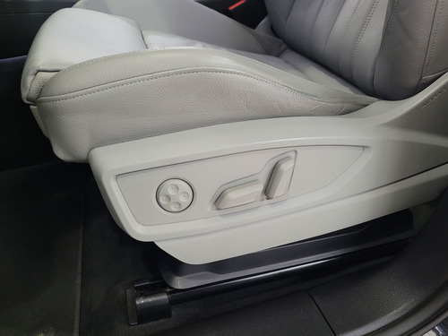 Audi Q5 TFSI AMBIENTE S TRONIC