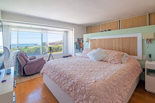 Casa En Venta 5 Dor, Vista Al Mar, Piscina