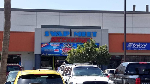 Traspaso Local En Swap Meet Los Encinos