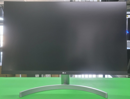 Monitor Lg Con Pantalla De 27 75hz Full Hd Blanco (Usado)