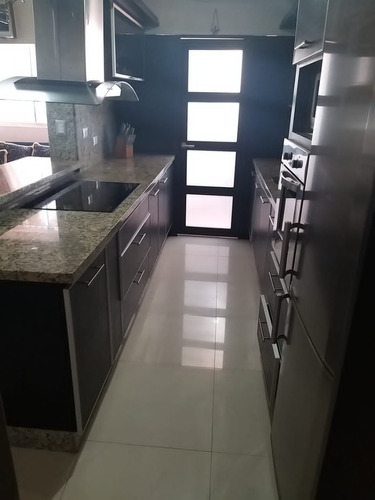 Apartamento En Venta  Urb  Calicanto Js/0214