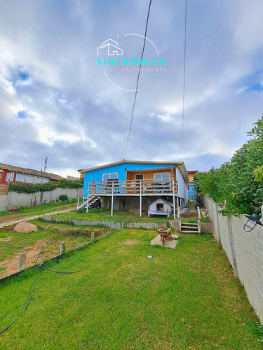 Se Arrienda Gran Casa Remodelada Con Vista Al Mar, El Quisco