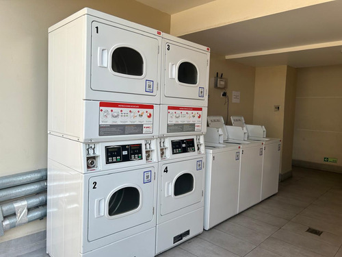 Arriendo Depto. De 1d1b A Pasos De Metro El Parron
