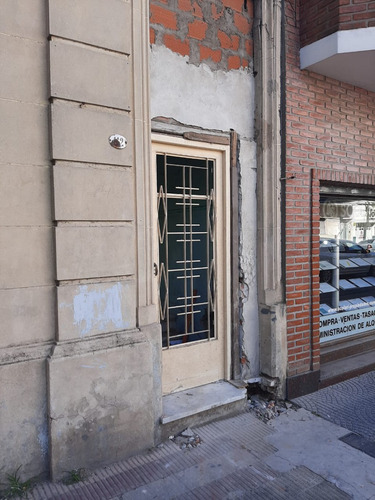 Casa Antigua, Terreno Ideal Para Construir.
