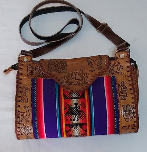 Carteras Con Adorno De Aguayo Y Figuras Norteñas-  Medianas