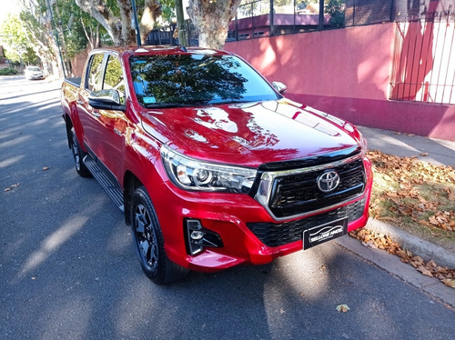 Imagen 11 de 18 de Toyota Hilux Srx 4x4 2.8 Tdi Caja Manual De 6ta Año 2018