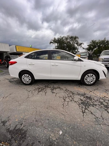 Imagen 7 de 17 de Toyota Yaris