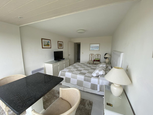 Imagen 11 de 22 de Apartamento Punta Del Este - Lincoln Center, 170 M2, Vista Al Mar, Piso Alto!!