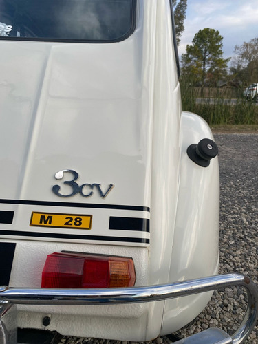 Citroen 3cv M28