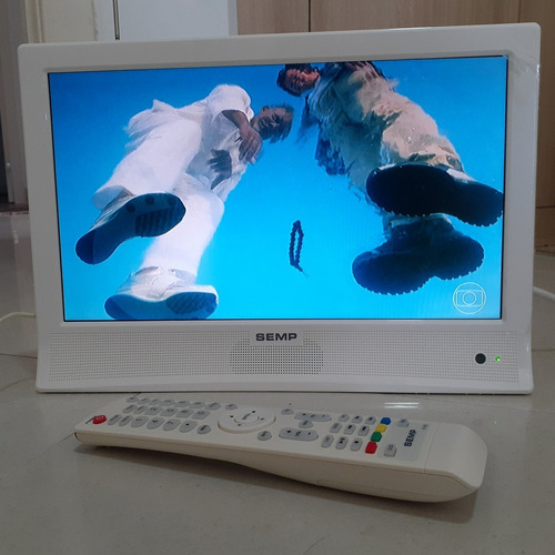 Imagem 2 de 5 de Tv Led Semp 14 Polegadas Bom Estado