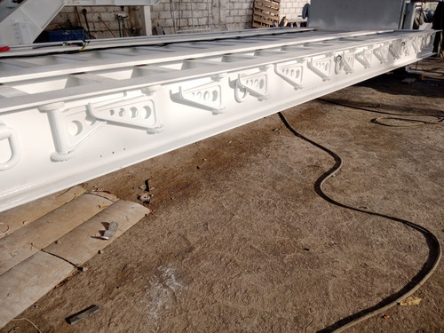 Venpol Lowboy Cuello Desmontable 4 Ejes Cap 80ton 2024
