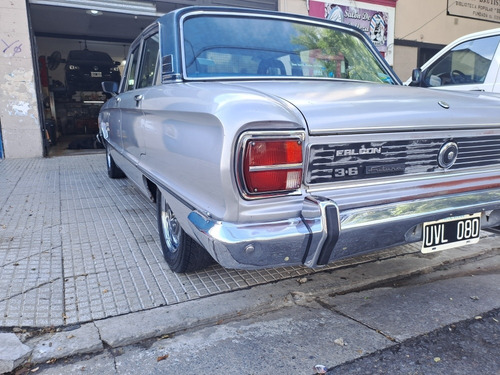 Imagen 7 de 25 de Ford Falcon Futura Sp