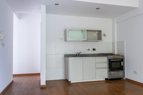 Venta Depto. 2 Amb Colegiales C/balcon, Escritorio