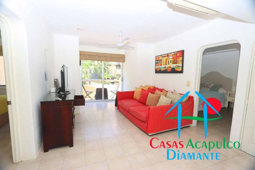Imagen 16 de 30 de Cad Océano Playa Fortuna Ph 7. Roof Garden Con Palapa, Sala, Comedor, Asador Y Alberca Para 8 Personas