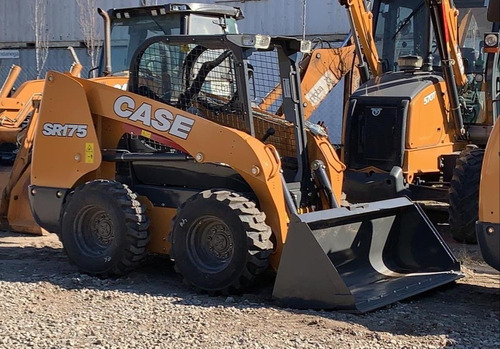 Imagen 1 de 4 de Alquiler De Minicargadora Bobcat/movimiento De Suelos/pozos