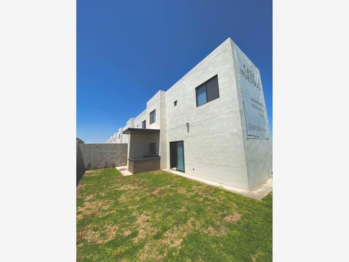 Casa Sola En Venta Fracc Los Olivos