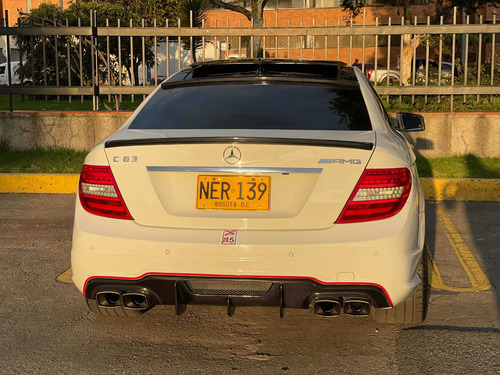 Imagen 8 de 12 de Mercedes Benz C63 Amg Performance Package 2012
