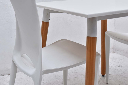 Combo Mesa Bar Eames 70 + 2 Sillas Napoli - Muebles Castelar Blanco Liso