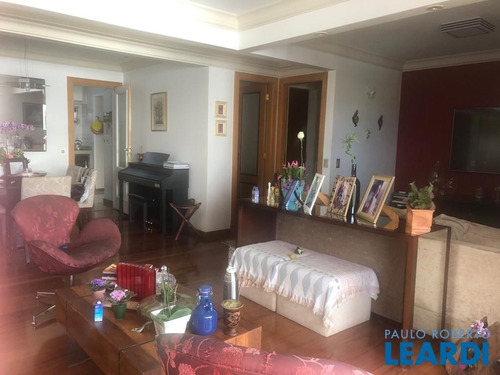 Imagem 1 de 11 de Apartamento - Brooklin - Sp - 574737