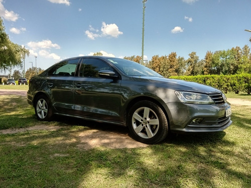 Volkswagen Vento 2.5 Advance Plus 170cv 2016