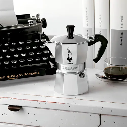 Nuova Moka Express Italiana 6 Xícaras Bialetti | Parcelamento sem