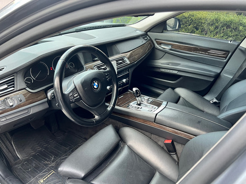 BMW Serie 7 4.8 750i Premium 407cv