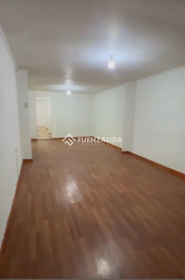 Imagen 4 de 17 de Casa En Venta De 3 Dorm. En Estación Central