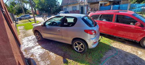 Peugeot 207 2011 1.4 Xs