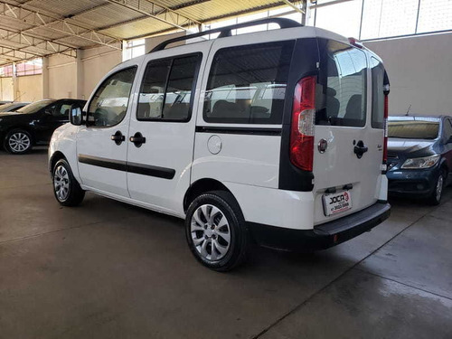 Imagem 4 de 9 de Doblo Essence 1.8 Flex 7 Lugares 2019/2020