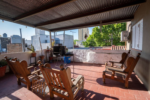 Se Vende Casa Interna Muy Grande En Barrio Roma