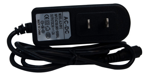 Adaptador Maxlin Punta Intercambiable 9v 1.2 A