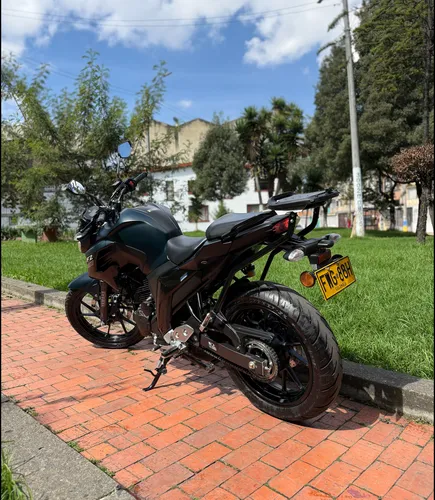 Vendo Como Nueva! Motocicleta Fz 250 Edición Especial