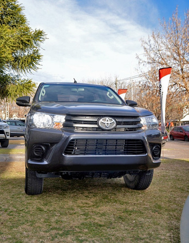 Imagen 2 de 15 de Toyota Hilux 2.4 Dx 6mt