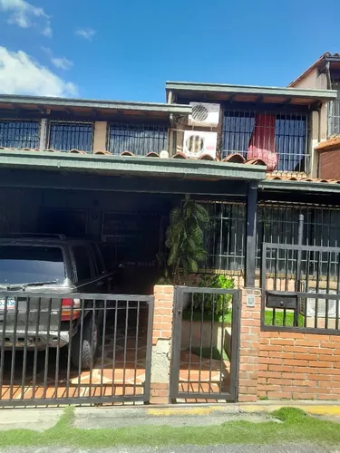 Bonita Casa En Los Pinos