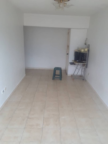 Imagen 3 de 8 de Apartamento Residencias Palmita ( Centro Ccs) Ym.