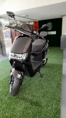 Imagen 3 de 15 de Scooter Sunra R-bot Doble Litio 2022