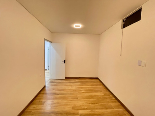 Imagen 8 de 18 de En Venta Residencia Refaccionado, Con Finas Terminaciones