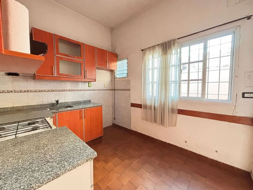 Venta Ph 2 Ambientes A Refaccionar Patio Florida