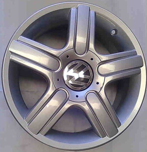 Llanta Aleacion Vw Fox Suran5 Rayos Tapa Grande R15 Color Gris Claro