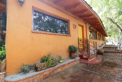 Casa En Venta En Morelia, Col. San José Del Cerrito