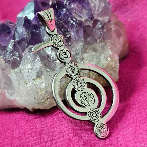 Dije Chokurei 7 Chakras En Plata 925 Amarrarte Joyas Plata 925 - Tamaño 32x20mm
