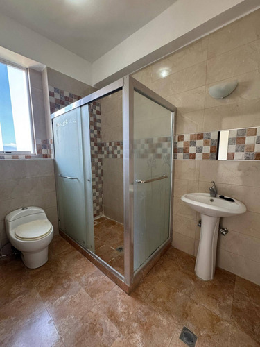 Cod: 276063 Apartamento Duplex En Alquiler. Residencias Risbel Garden, Urb. El Bosque, 1200$ Mml Solo Clientes
