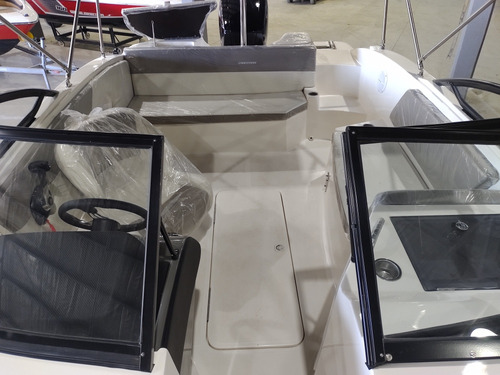 Canestrari 208 D/f Con Mercruiser 200 V6