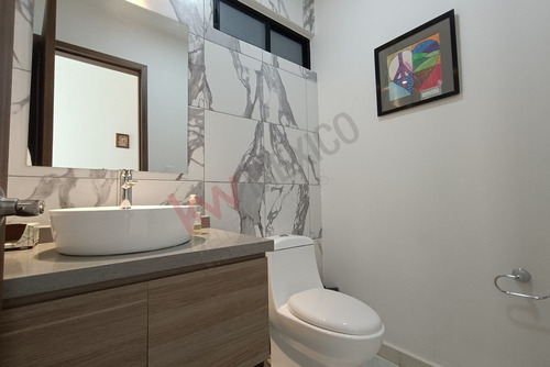 Casa En Venta Con Increibles Acabados, Ideal Para Familia O Inversión