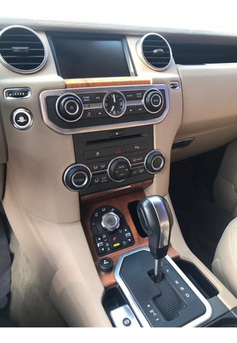 Land Rover Discovery 4
