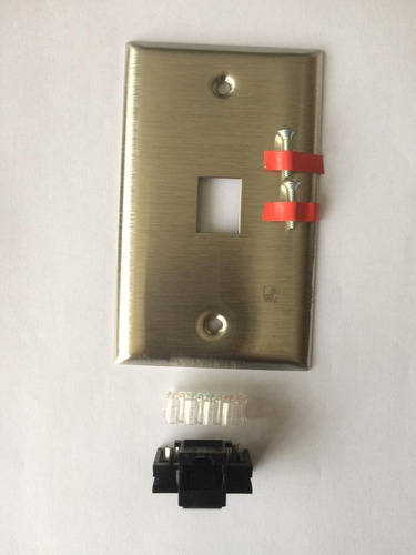 Amp Faceplate Metálico/1 Puerto/+ M.keystone 1xrj45-cat.5-8w