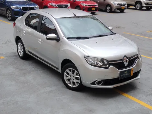 Renault Logan 1.6 Privilege / Intens
